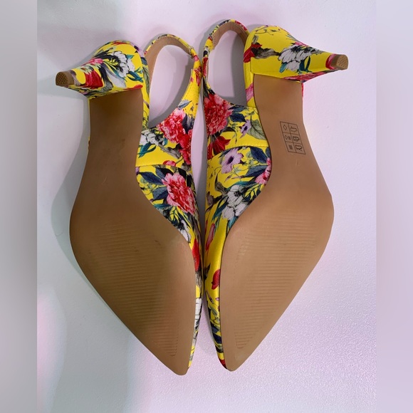 Floral mid heel sling back shoes - Picture 7 of 8